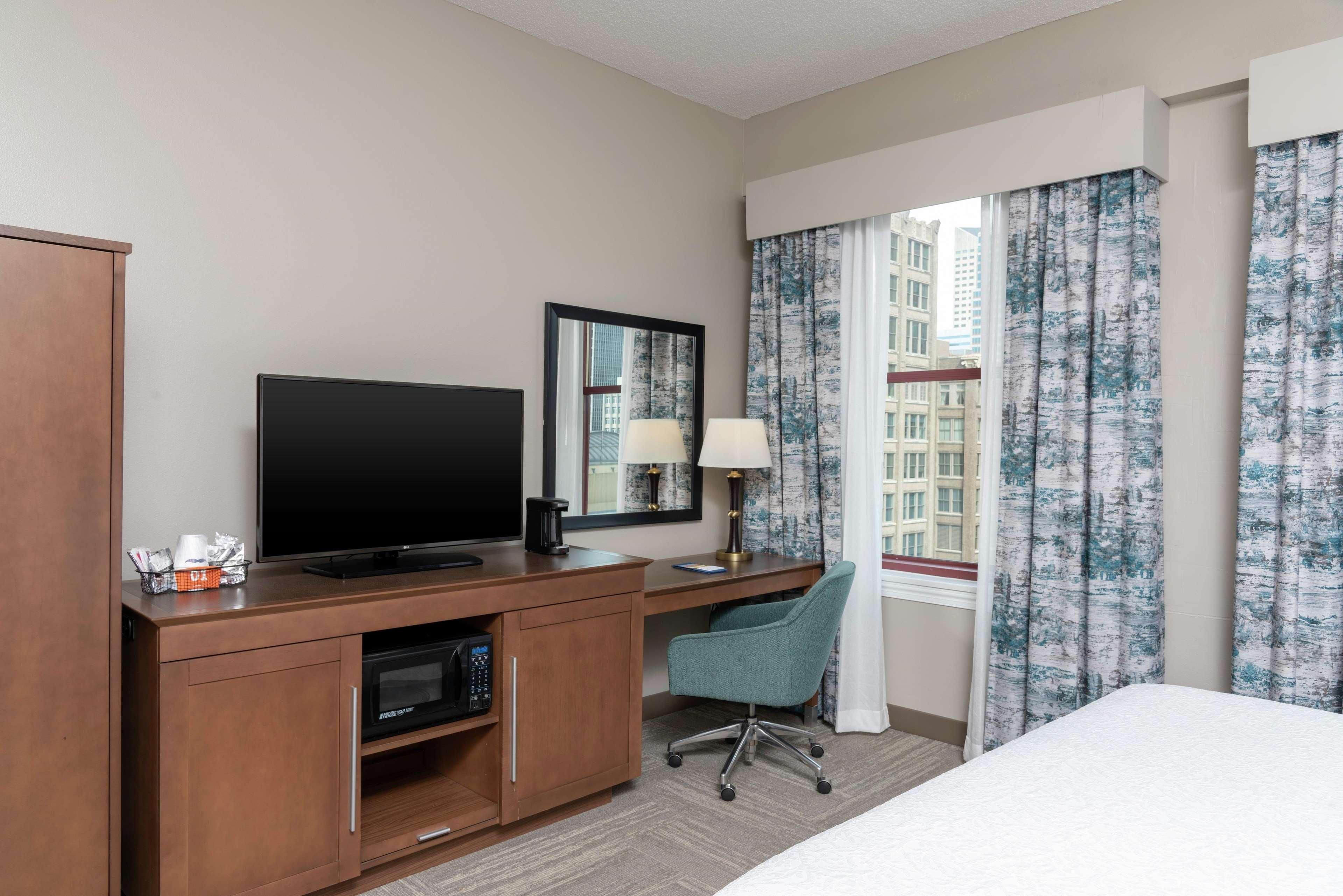 Hampton Inn Indianapolis Downtown Across From Circle Centre Phòng bức ảnh