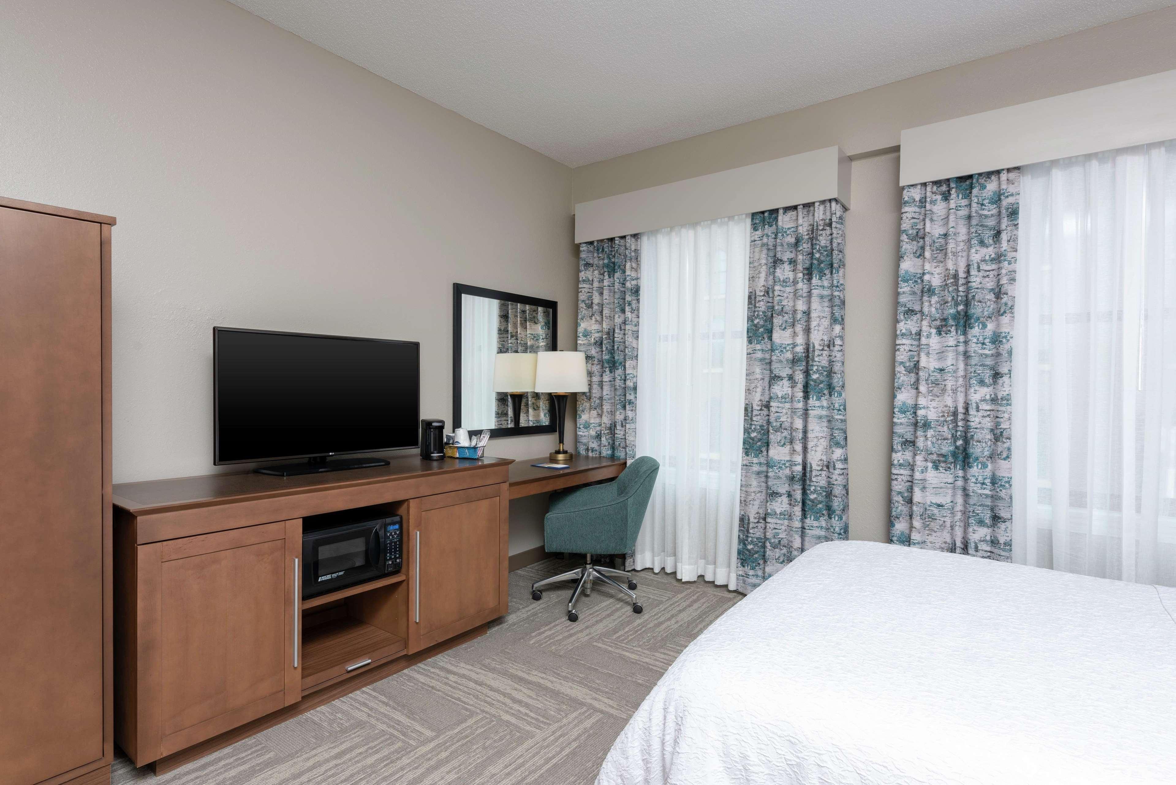 Hampton Inn Indianapolis Downtown Across From Circle Centre Phòng bức ảnh