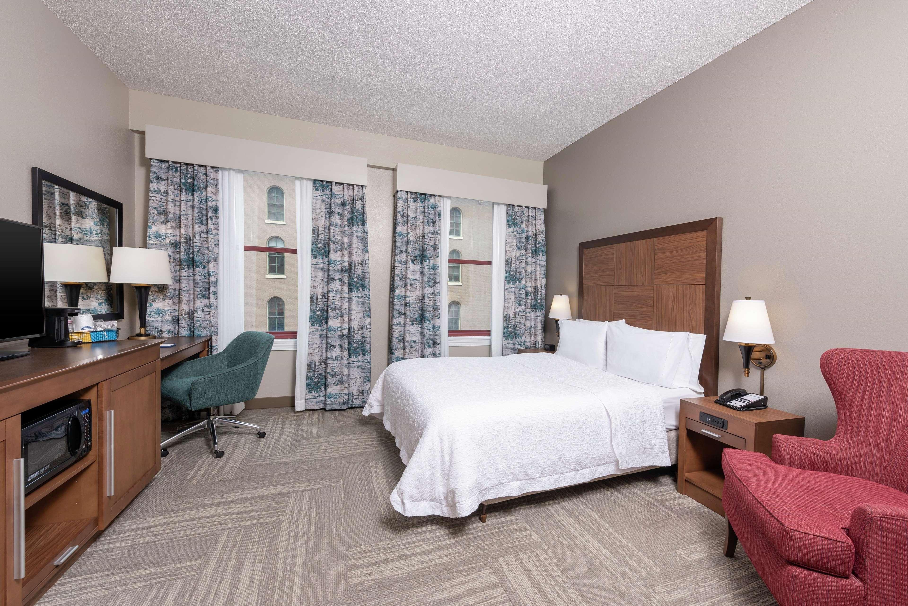 Hampton Inn Indianapolis Downtown Across From Circle Centre Ngoại thất bức ảnh