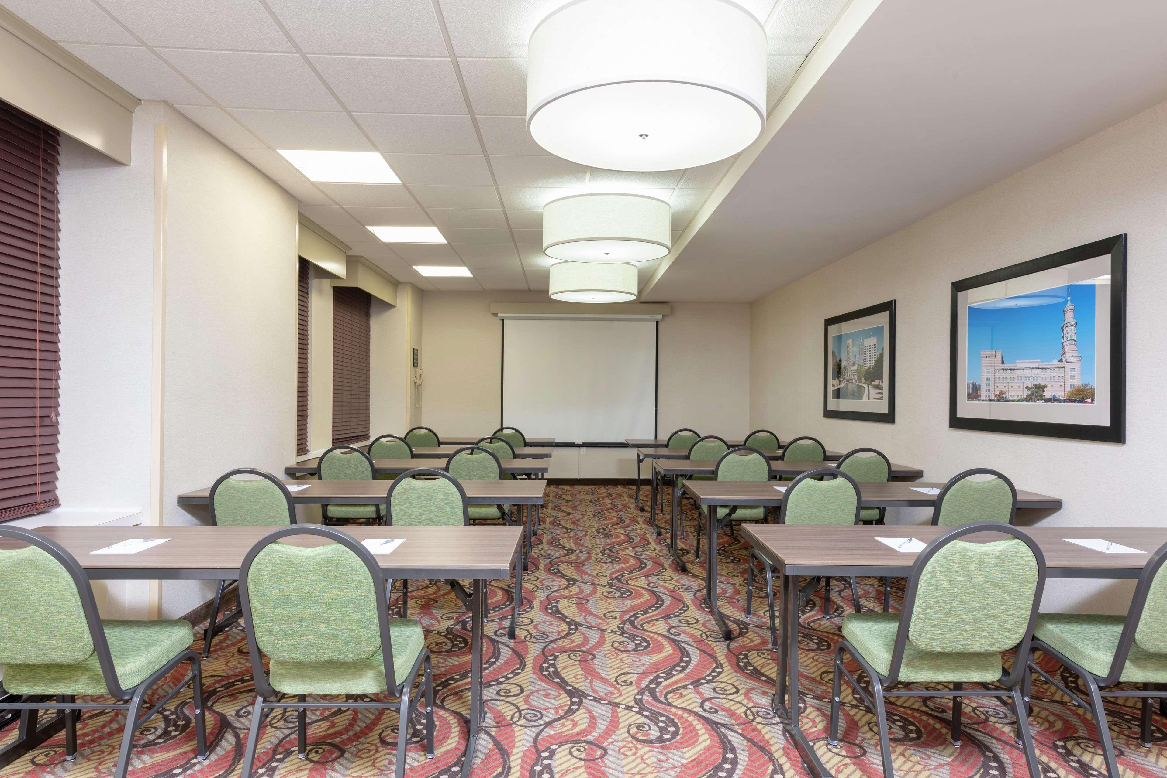 Hampton Inn Indianapolis Downtown Across From Circle Centre Ngoại thất bức ảnh