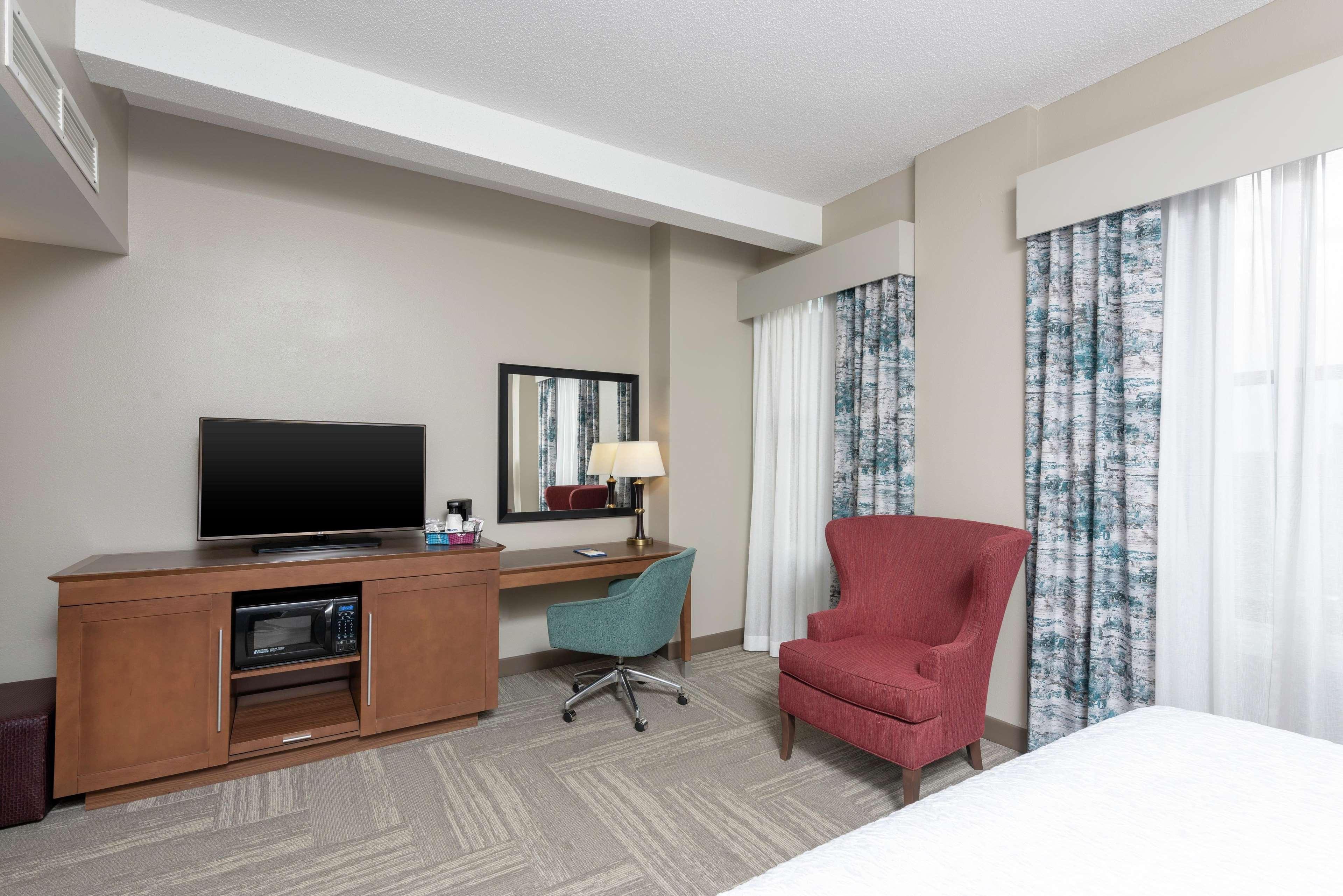 Hampton Inn Indianapolis Downtown Across From Circle Centre Ngoại thất bức ảnh