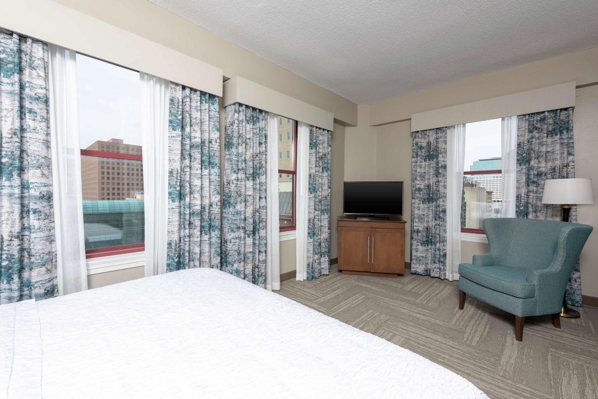 Hampton Inn Indianapolis Downtown Across From Circle Centre Ngoại thất bức ảnh